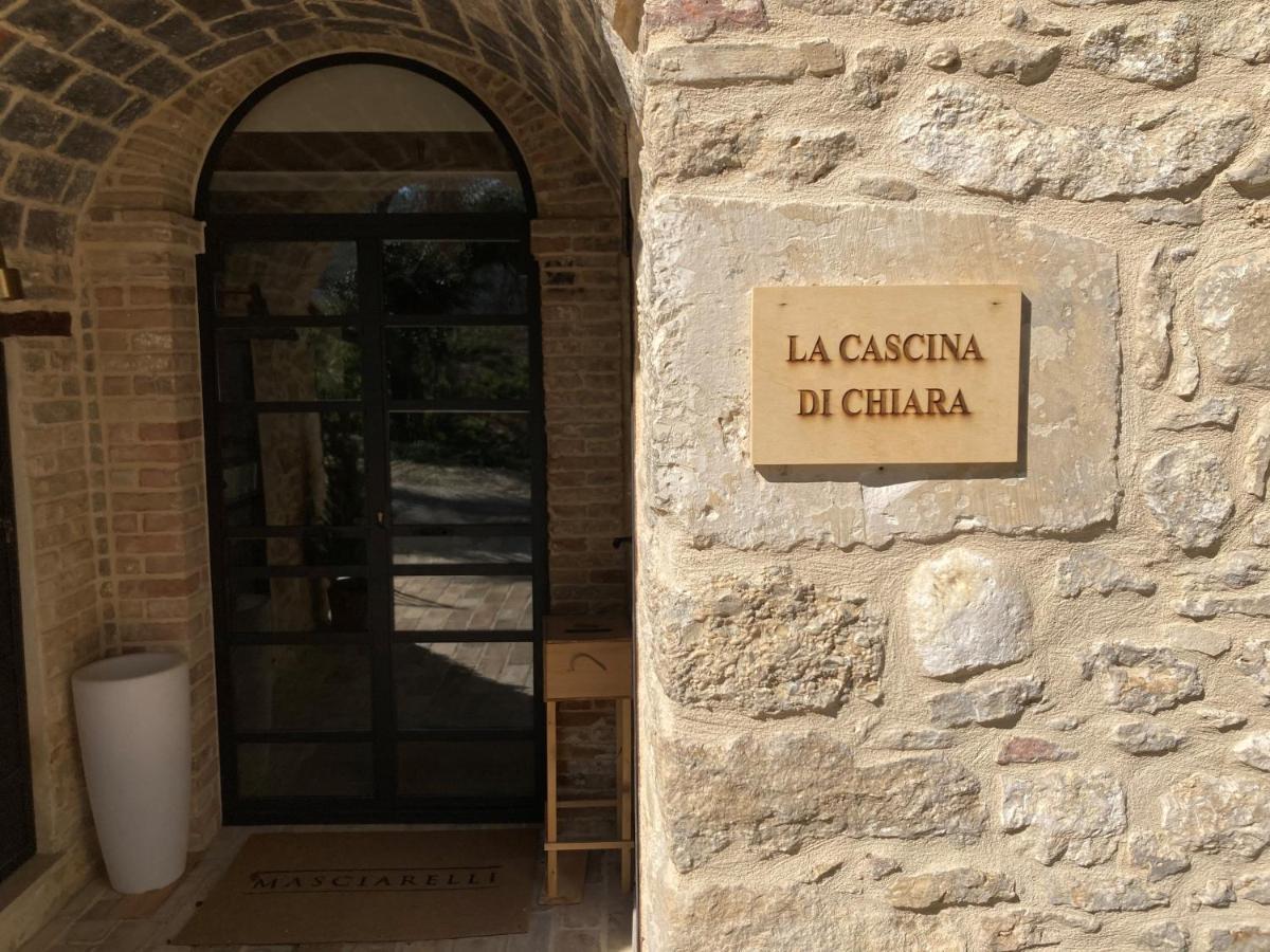 Soggiornare in Italia: 14 Hotel per Coppie a Confronto